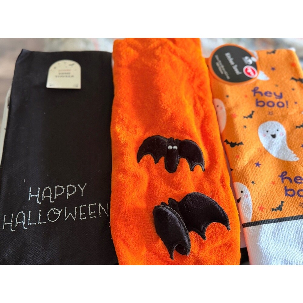 Lot Of Halloween Hand Towels